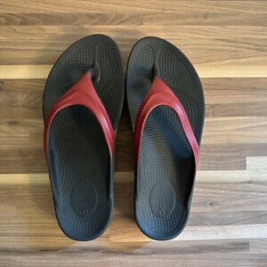 Oofos Women's OOlala Luxe Sandal, Size 10